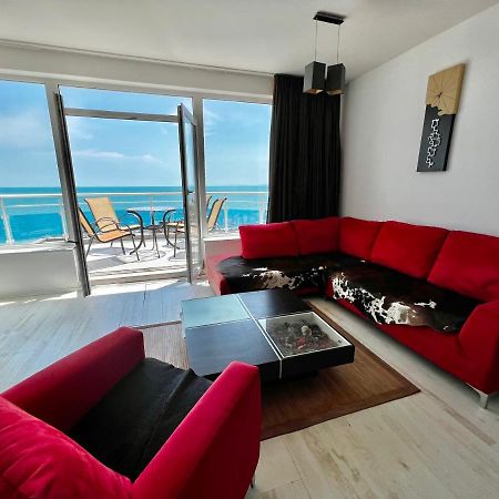 Modern Beachfront Apartment With Pool Rawda Exterior foto