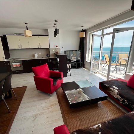 Modern Beachfront Apartment With Pool Rawda Exterior foto